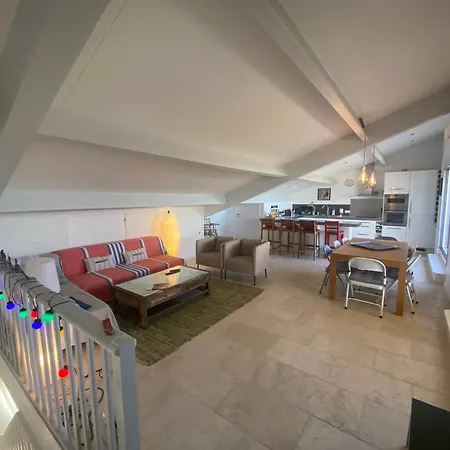 Апартаменти Port Duplex Plein Sud 200 M2 Et 100 M2 De Terrasse Єр