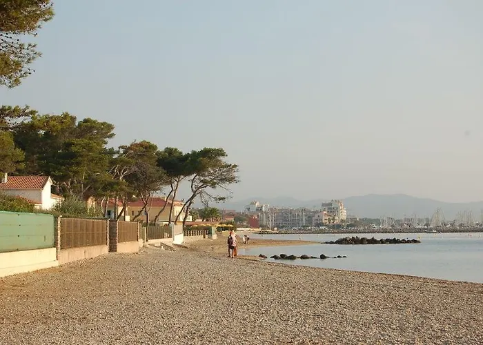 Port Duplex Plein Sud 200 M2 Et 100 M2 De Terrasse Apartment Hyeres